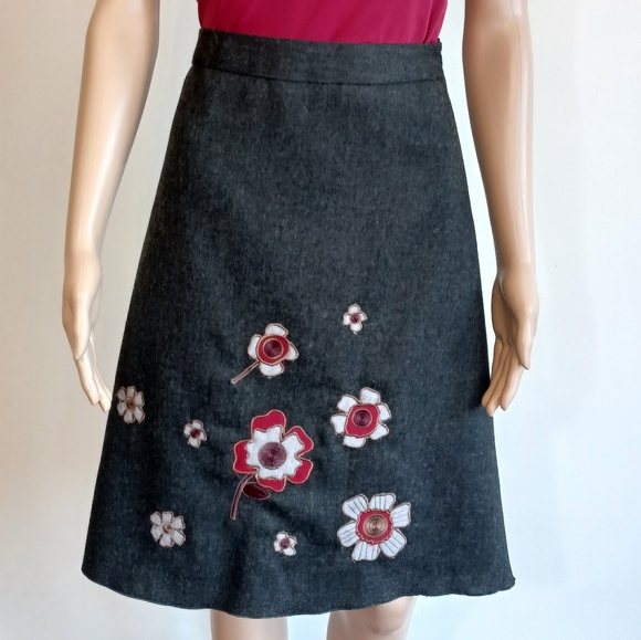 Harve Benard Dresses & Skirts - Harve Benard Flowered Wool Skirt